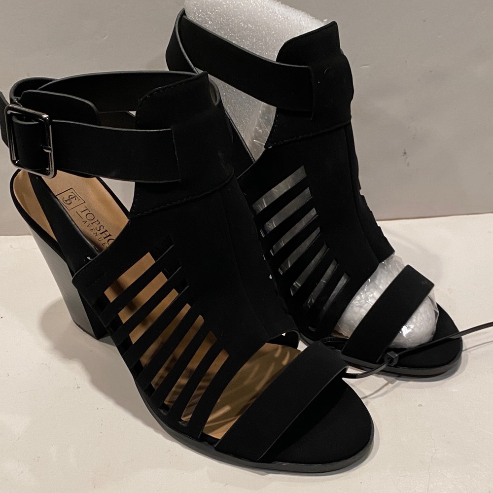 NWOT Topshoe Avenue Black High Heel Sandals